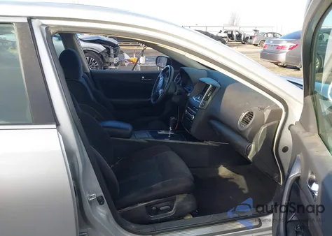 2013 Nissan Maxima 3.5 S from USA, damaged, VIN 1N4AA5AP8DC804681